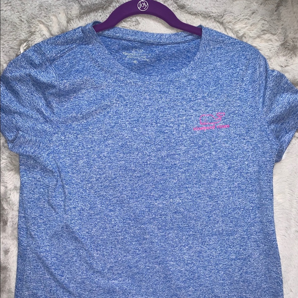 Women’s Vineyard Vines T-shirt